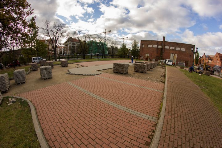 Utwardzenie podłoża pod koło widokowe AmberSky w Gdańsku